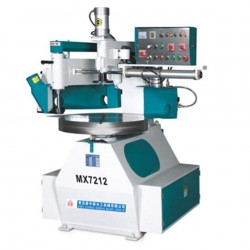 Machine à modeler les meubles