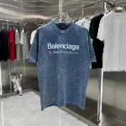 T-shirt Balenciaga